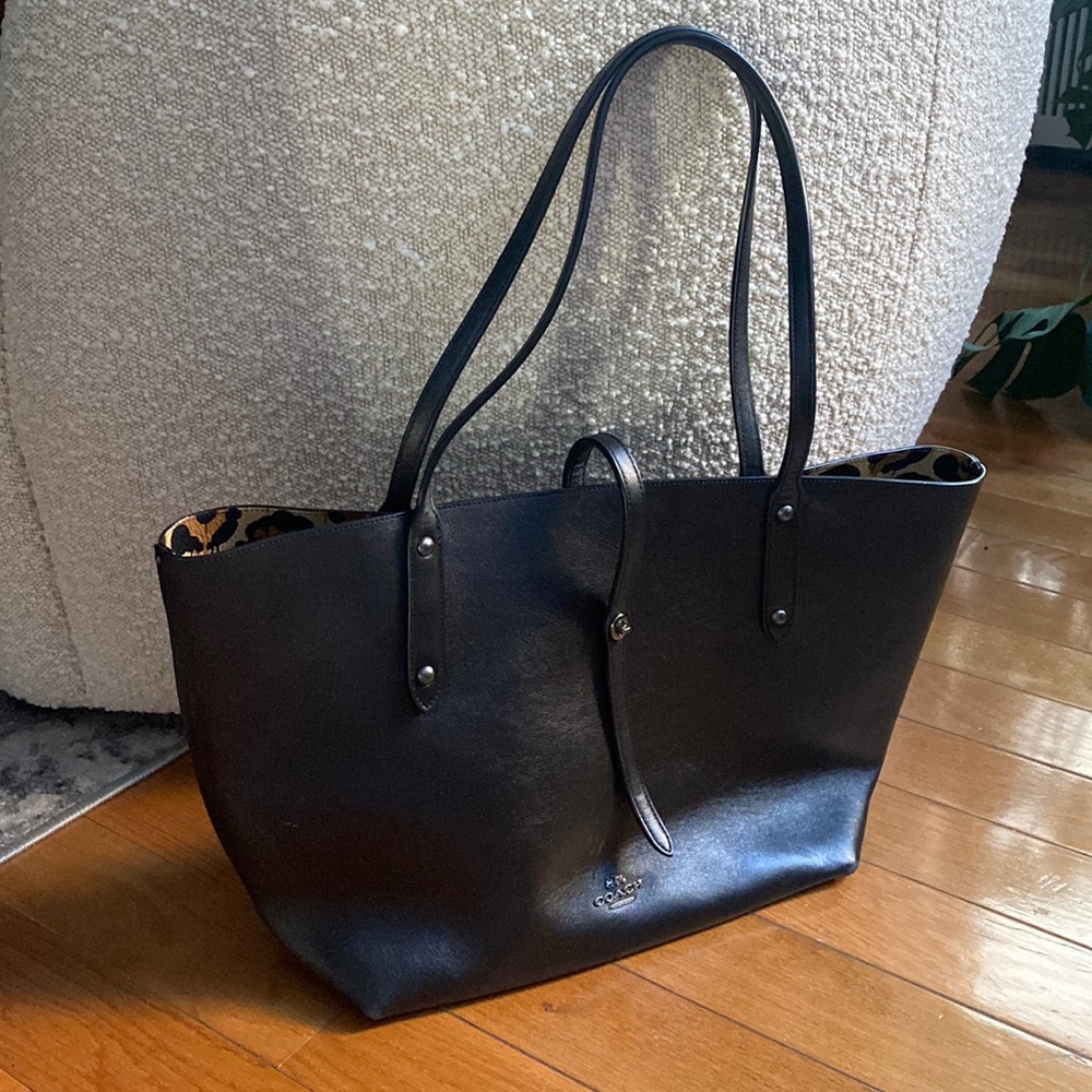 COACH Women's Black Market Tote With Wild Beast Print Lining